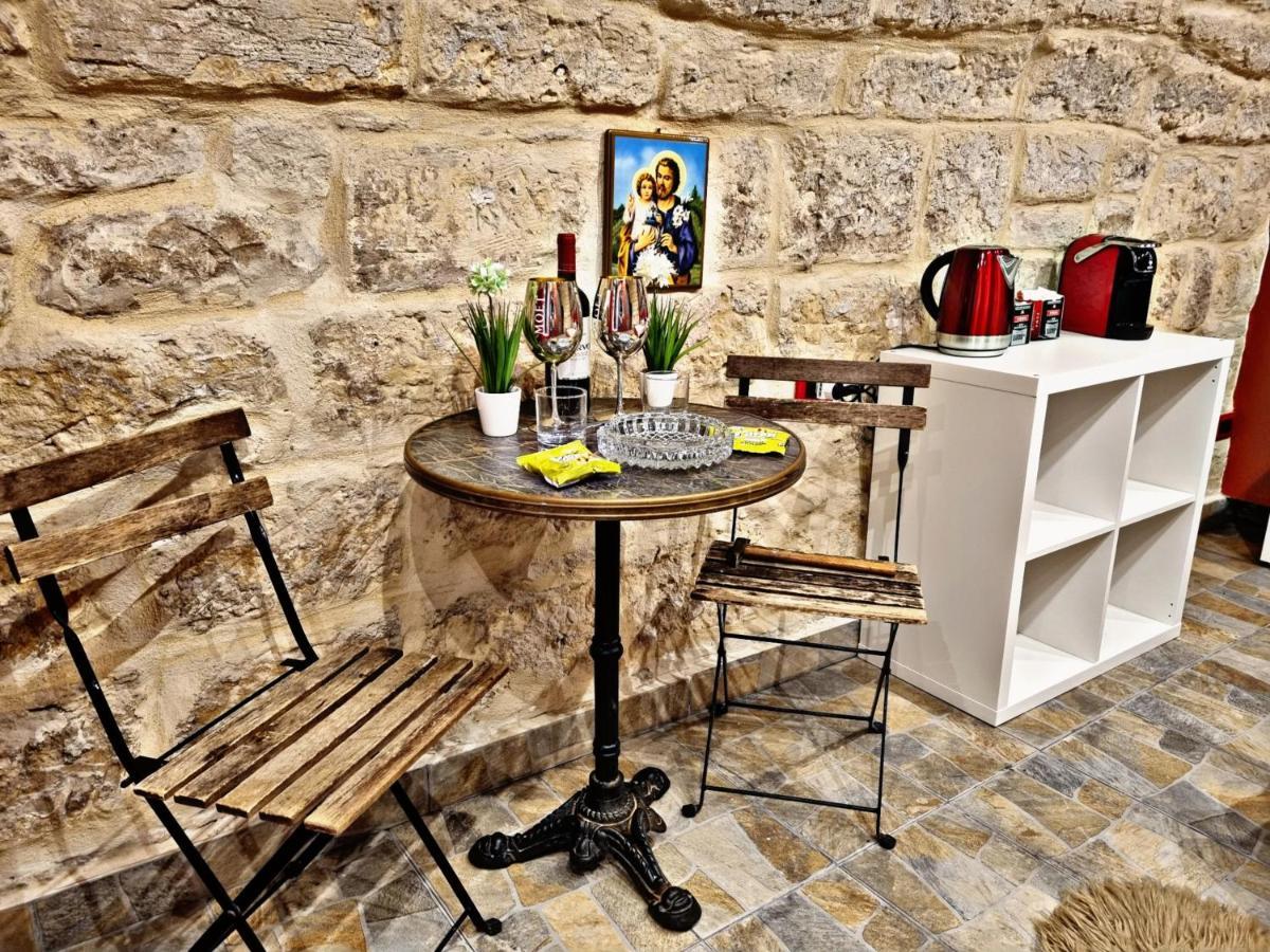 Luxury Borgo Antico Appartement Bari Buitenkant foto