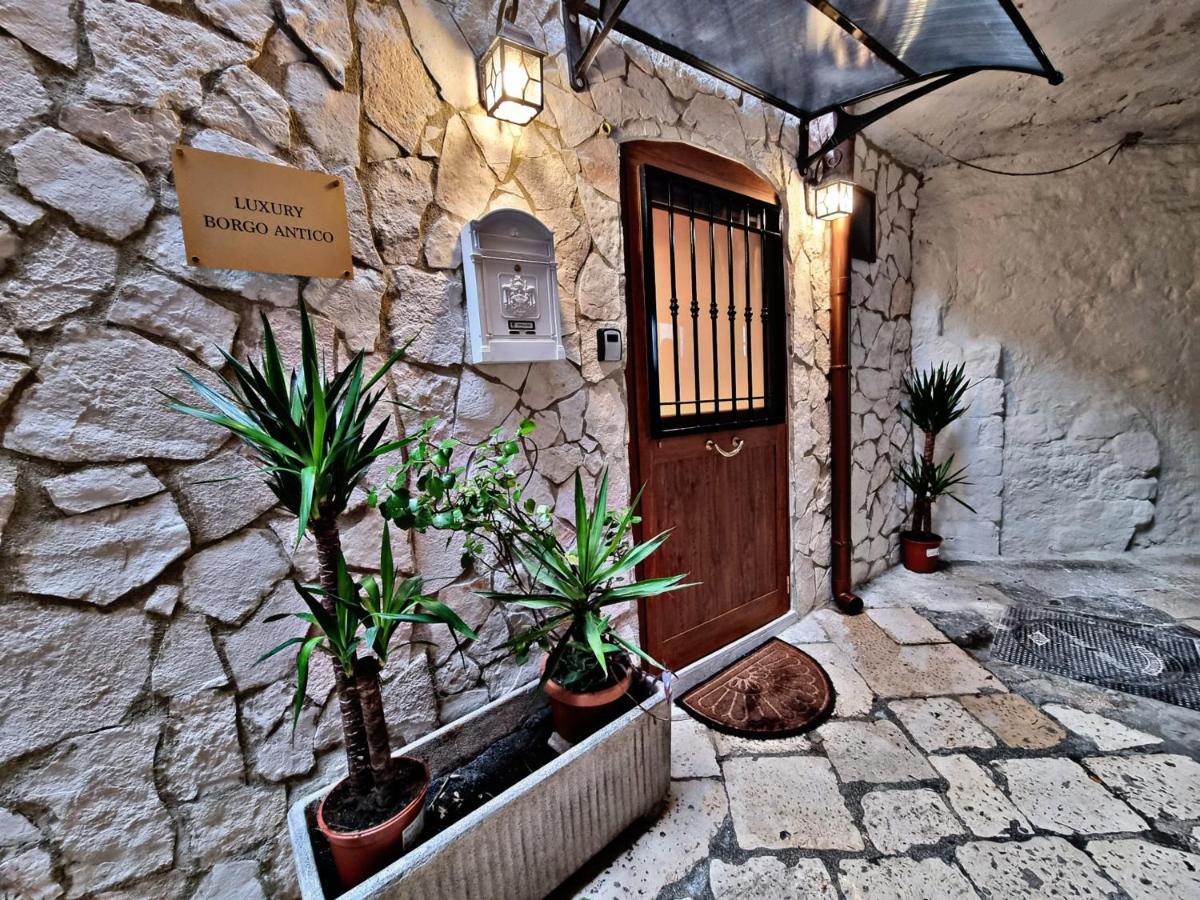 Luxury Borgo Antico Appartement Bari Buitenkant foto